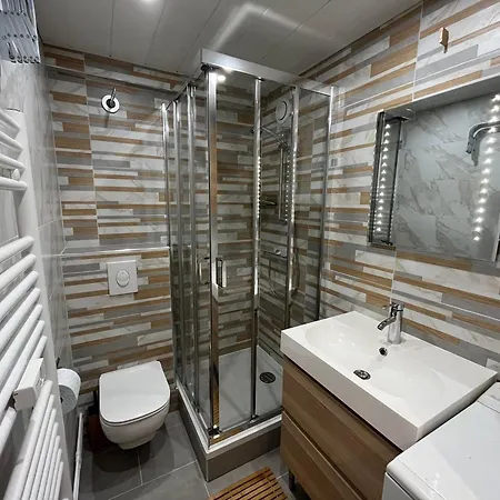 Apartament Cozy Aux Gets - Ski-in/ski-out, Proche Centre Et Commodites - Fr-1-623-214